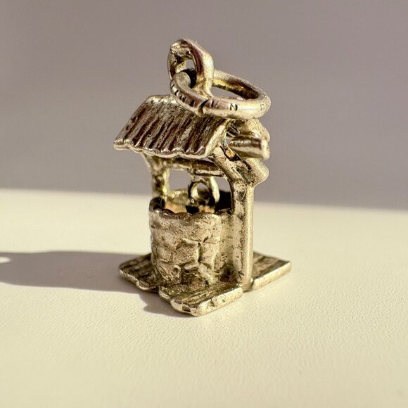 VTG Solid Sterling Silver 925 Textured Small Well Charm Size 0.5" Length - Picture 3 of 8
